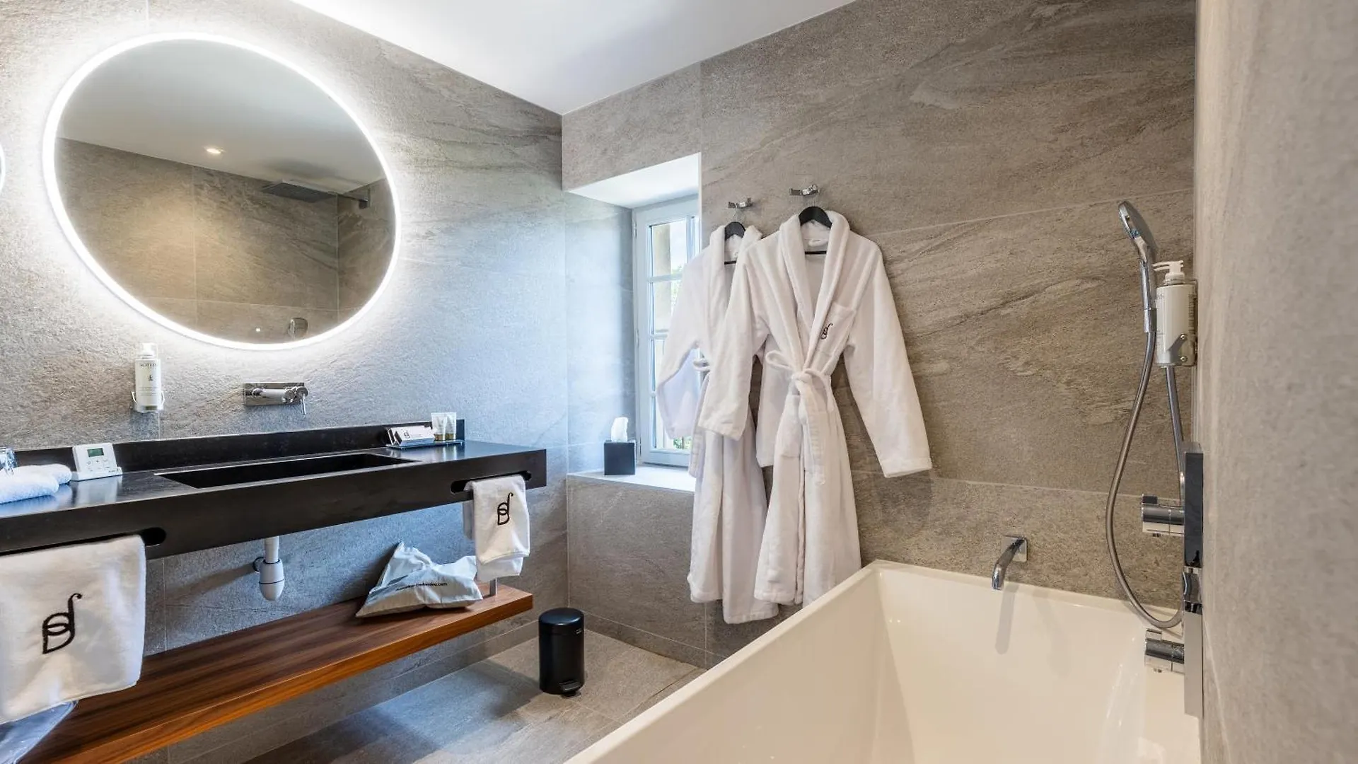 ****  Domaine De Dolomieu Hotel & Spa - BW Premier Collection France